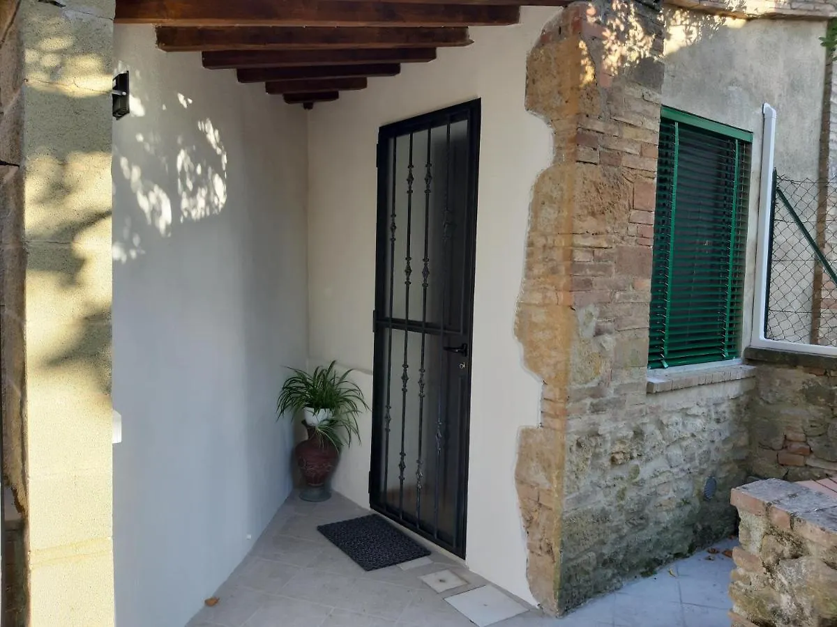 Guest house La Casa In Giardino Hotel Volterra Italy